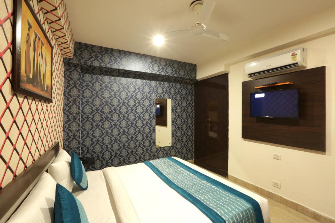 Square Plaza At Airport 3* New Delhi