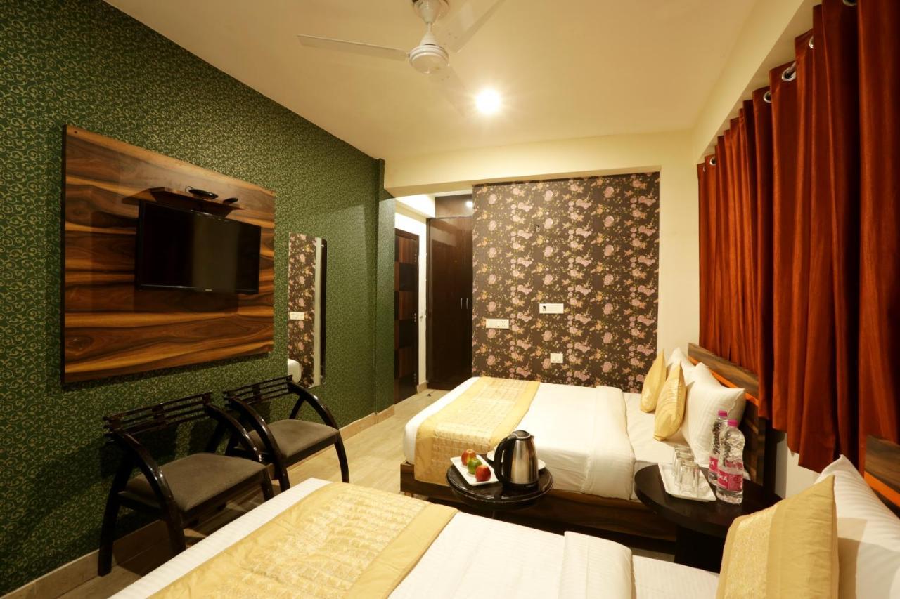 Square Plaza At Airport Hotel New Delhi